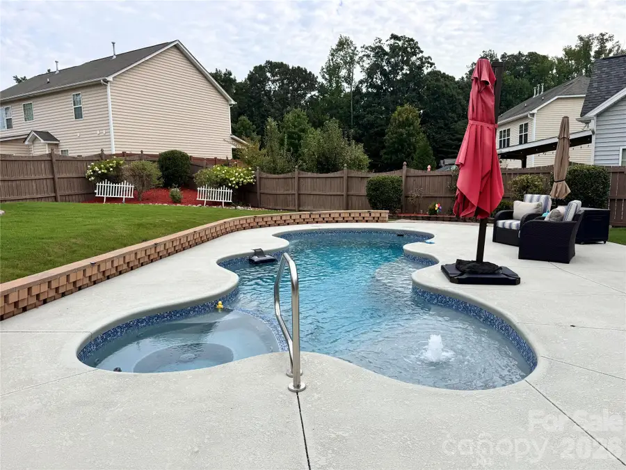 6511 Fieldstone Manor Drive, Matthews, NC 28105 - #2
