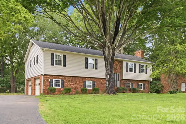 436 Peace Haven Road, Winston Salem, NC 27103