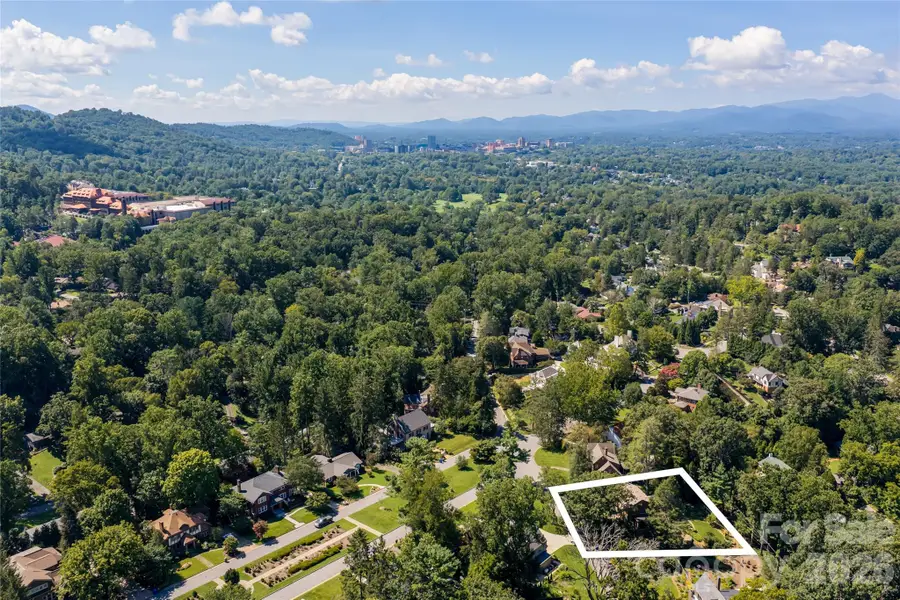 17 Lynwood Road, Asheville, NC 28804 - #3