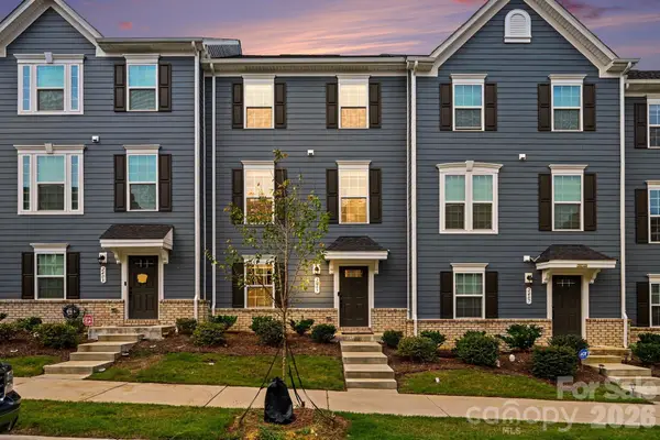 2405 Autumn Olive Lane, Matthews, NC 28104