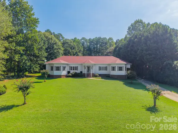 1673 Forest Ridge Drive, Stanley, NC 28164