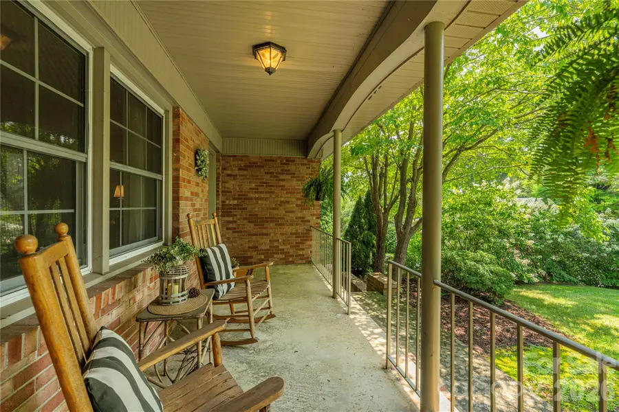 102 Azalea Drive, Waynesville, NC 28786 - #3