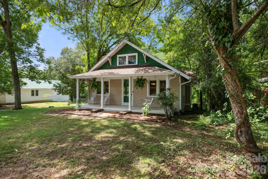 441 8th Avenue Drive Nw, Hickory, NC 28601 - #3