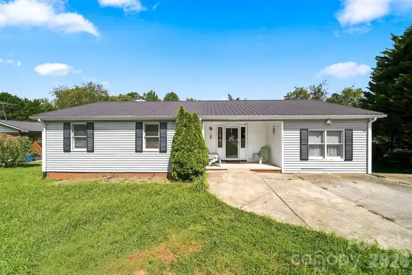 425 Heritage Farm Road, Hickory, NC 28602