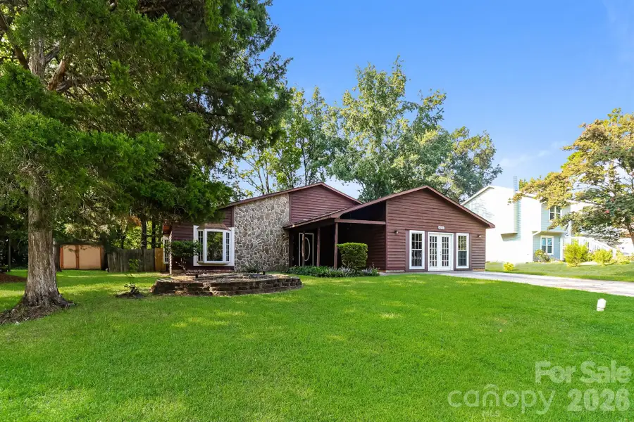 6701 Woodthrush Drive, Charlotte, NC 28227 - #2