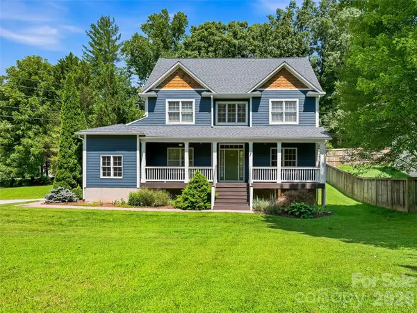 5 Amelia Court, Arden, NC 28704