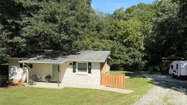 216 Auten Circle, Mount Holly, NC 28120