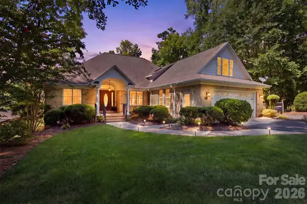 116 Canoe Court, Mount Gilead, NC 27306