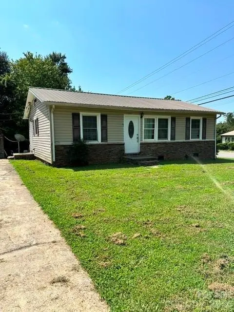 601 E Saunders Avenue, Newton, NC 28658