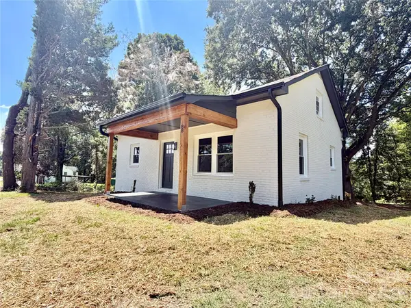88 Polk Street, Taylorsville, NC 28681