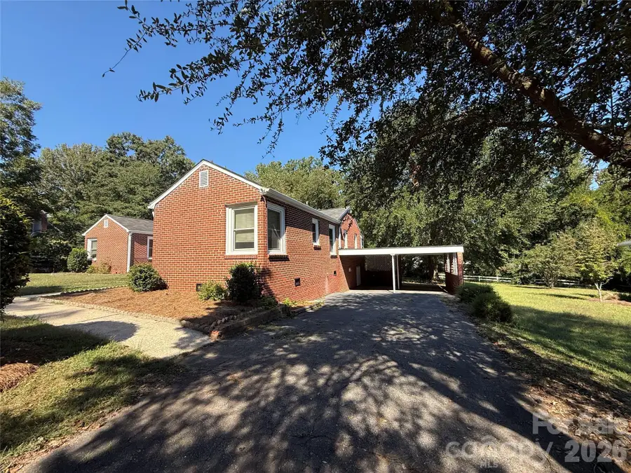 819 Wildwood Street, Wadesboro, NC 28170 - #2