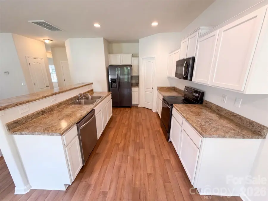 8815 First Run Court, Charlotte, NC 28215 - #2