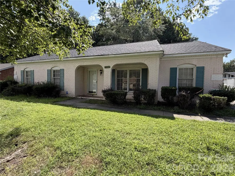 6625 Woodfield Drive, Charlotte, NC 28215 - #2