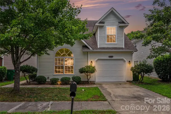 2716 Rozzelles Landing Drive, Charlotte, NC 28214