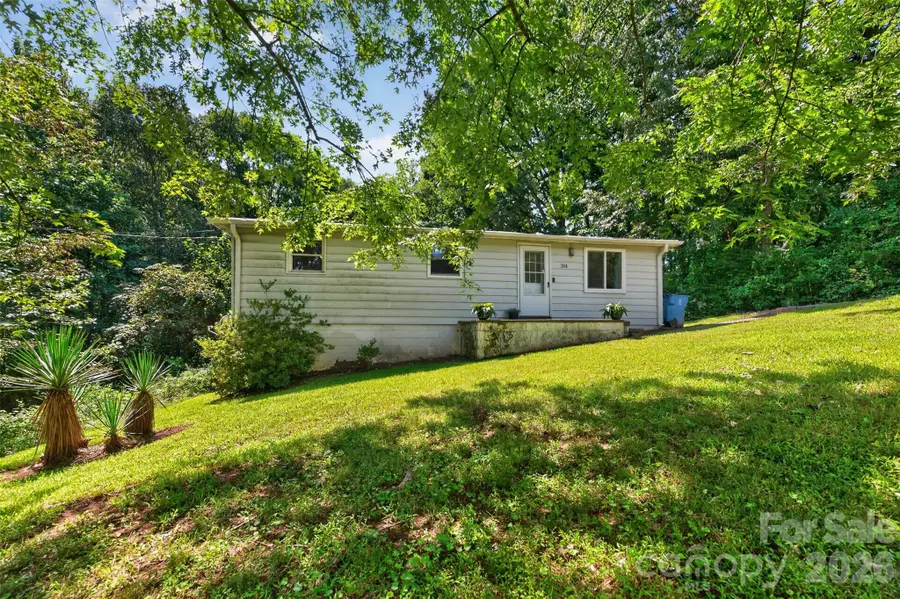 314 22nd Street Court Se, Hickory, NC 28602 - #2