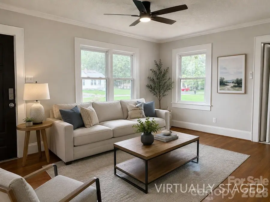 802 3rd Street Se, Conover, NC 28613 - #3