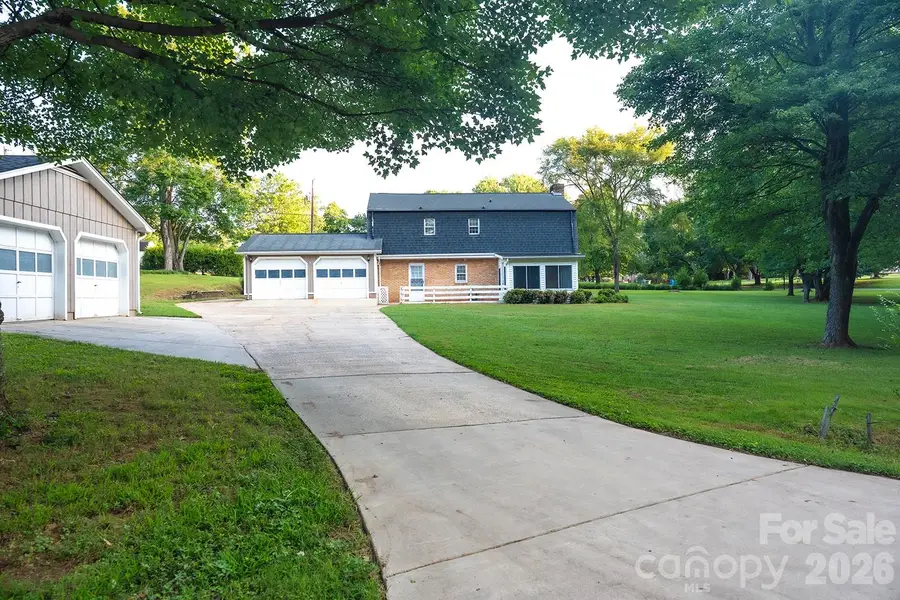 3401 Tracelake Drive, Matthews, NC 28105 - #2
