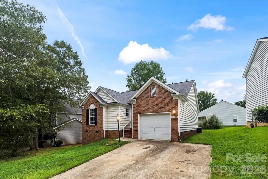 9005 Little Hampton Place, Charlotte, NC 28215 - #3