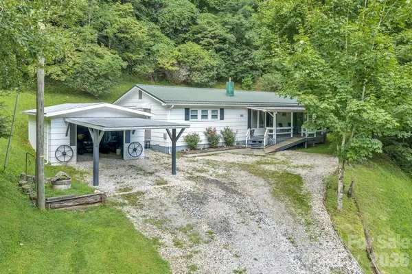 2850 Henson Creek Road, Newland, NC 28657
