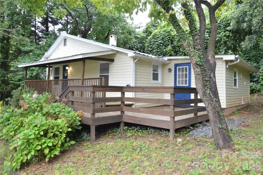 30 Porter Street, Tryon, NC 28782 - #2