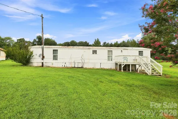 1433 Oakbrook Lane, Denver, NC 28037