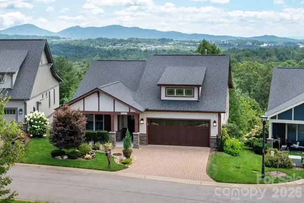 16 Britton Knoll Pass, Arden, NC 28704