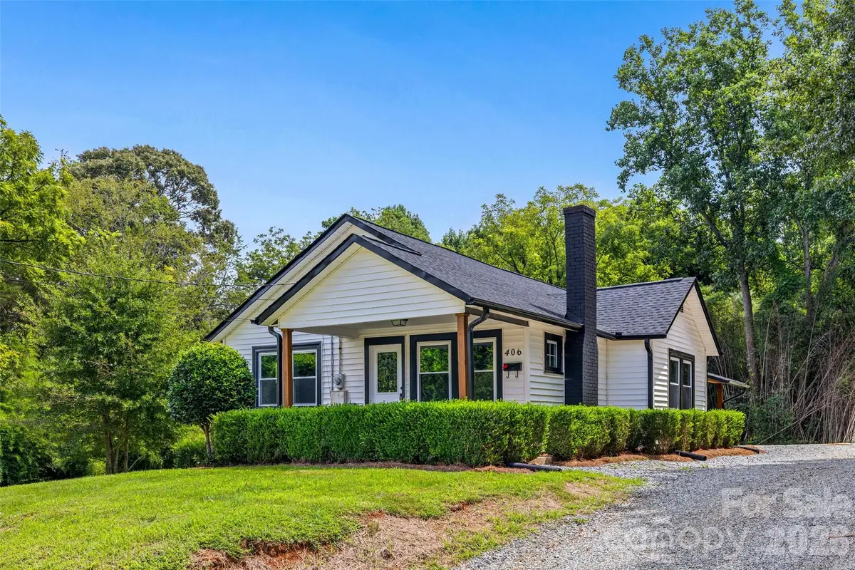 406 Green Street, Lincolnton, NC 28092 - #1