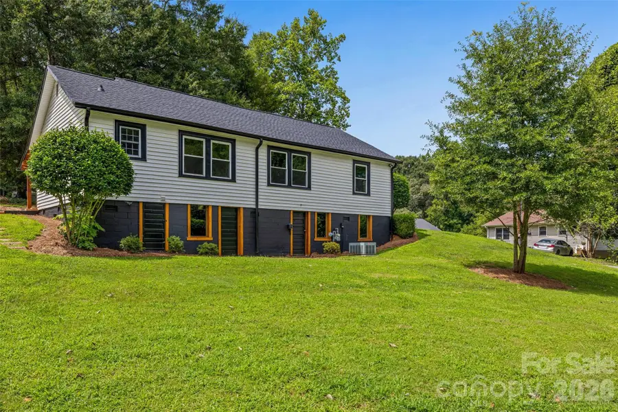 406 Green Street, Lincolnton, NC 28092 - #2
