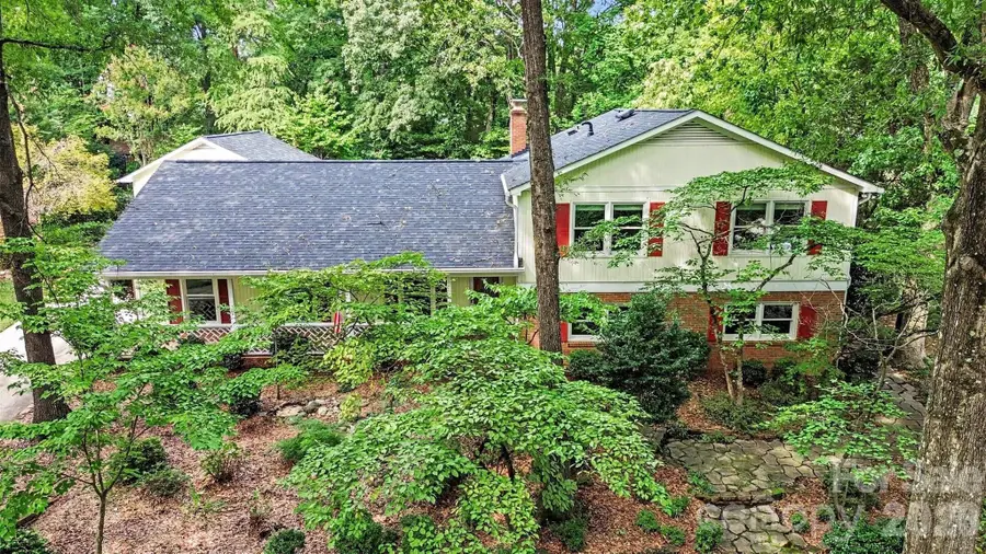 6122 Yellowood Road, Charlotte, NC 28210 - #2