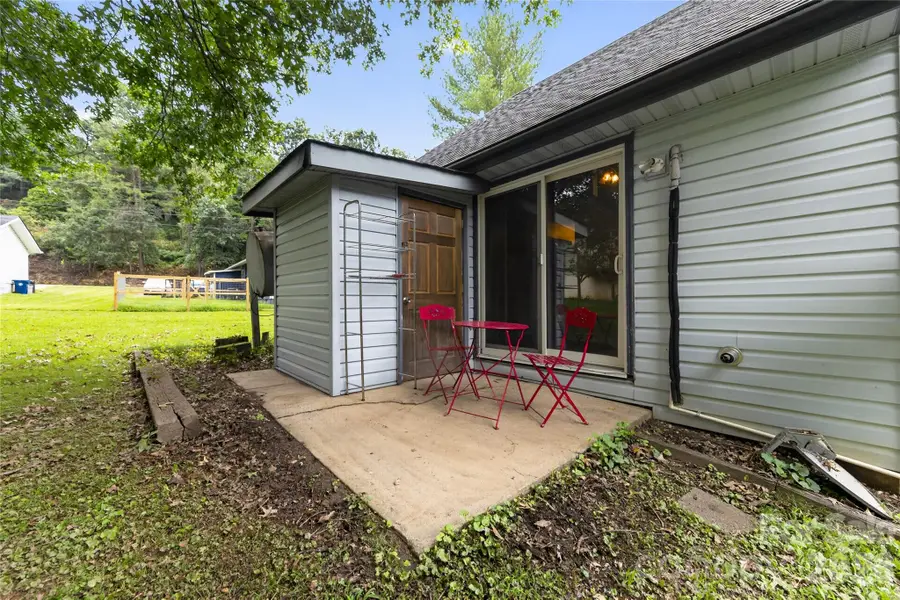 131 Spencer Street, Clyde, NC 28721 - #3