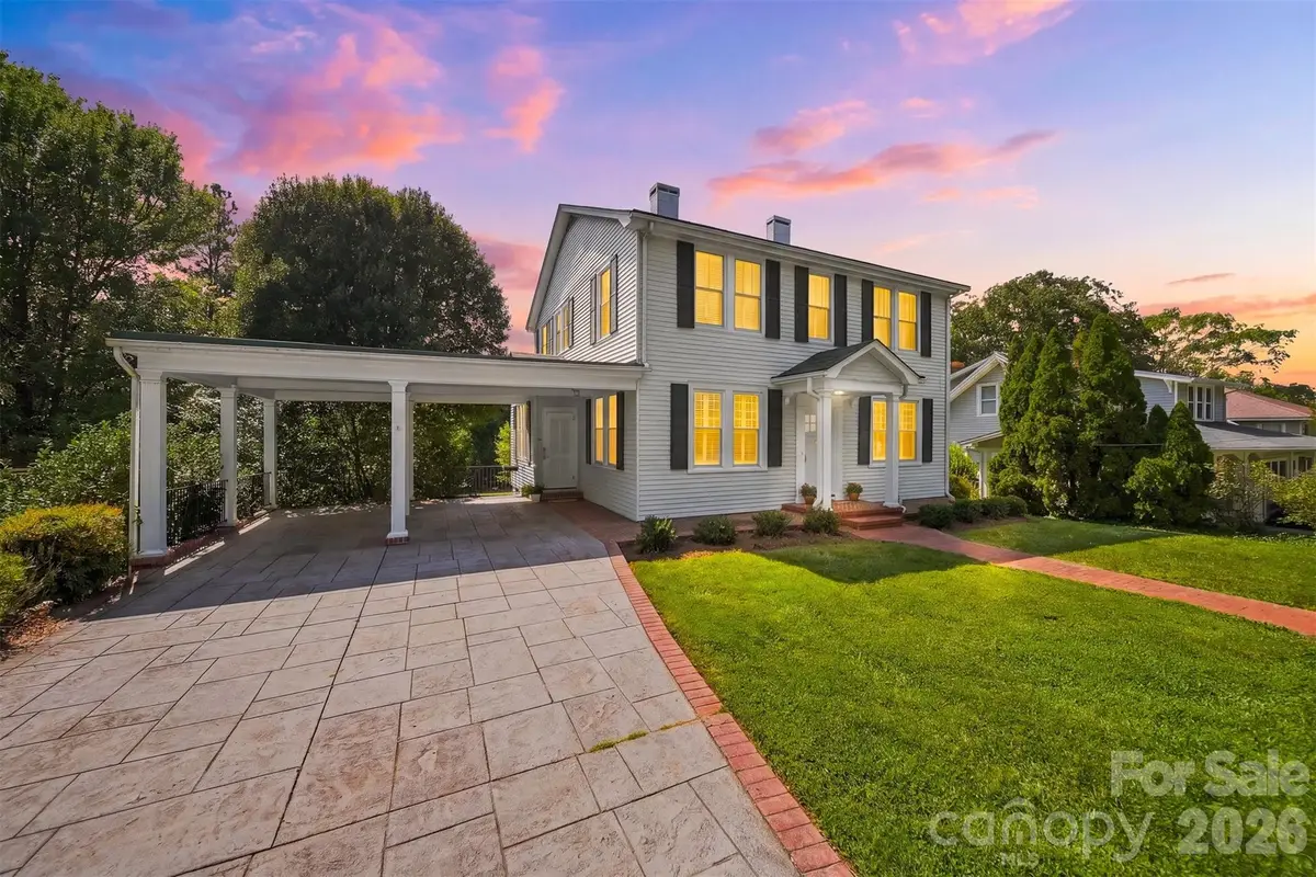 433 N Cedar Street, Lincolnton, NC 28092 - #1