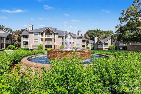 5009 Sharon Road #I, Charlotte, NC 28210