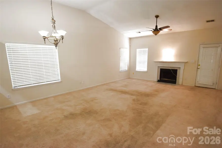 730 Oakbluff Circle, Charlotte, NC 28216 - #3