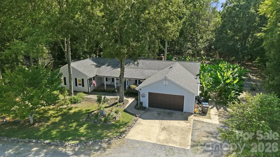 205 Dornoch Drive, Matthews, NC 28104 - #2