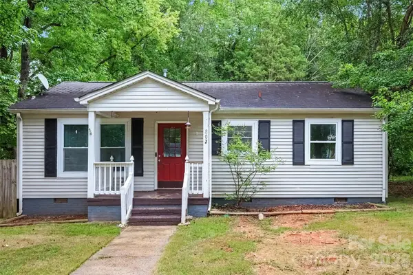 802 Stowe Drive, Lowell, NC 28098