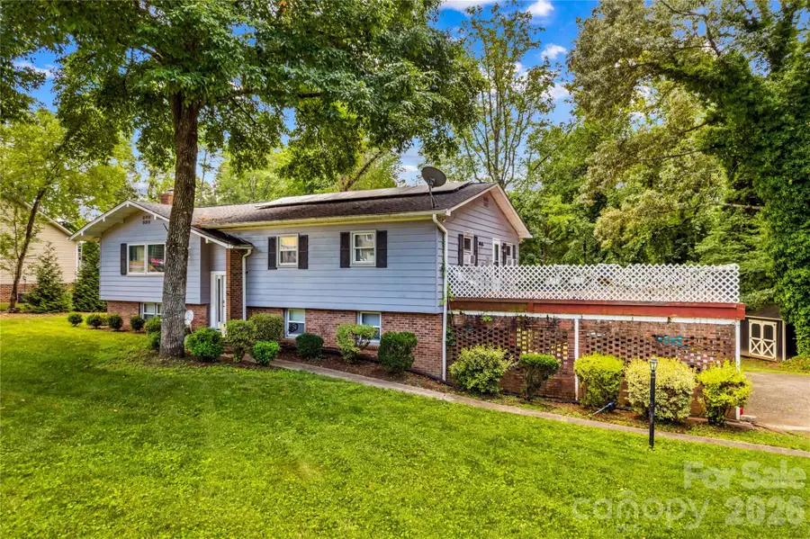 1130 24th Avenue Place Ne, Hickory, NC 28601 - #2