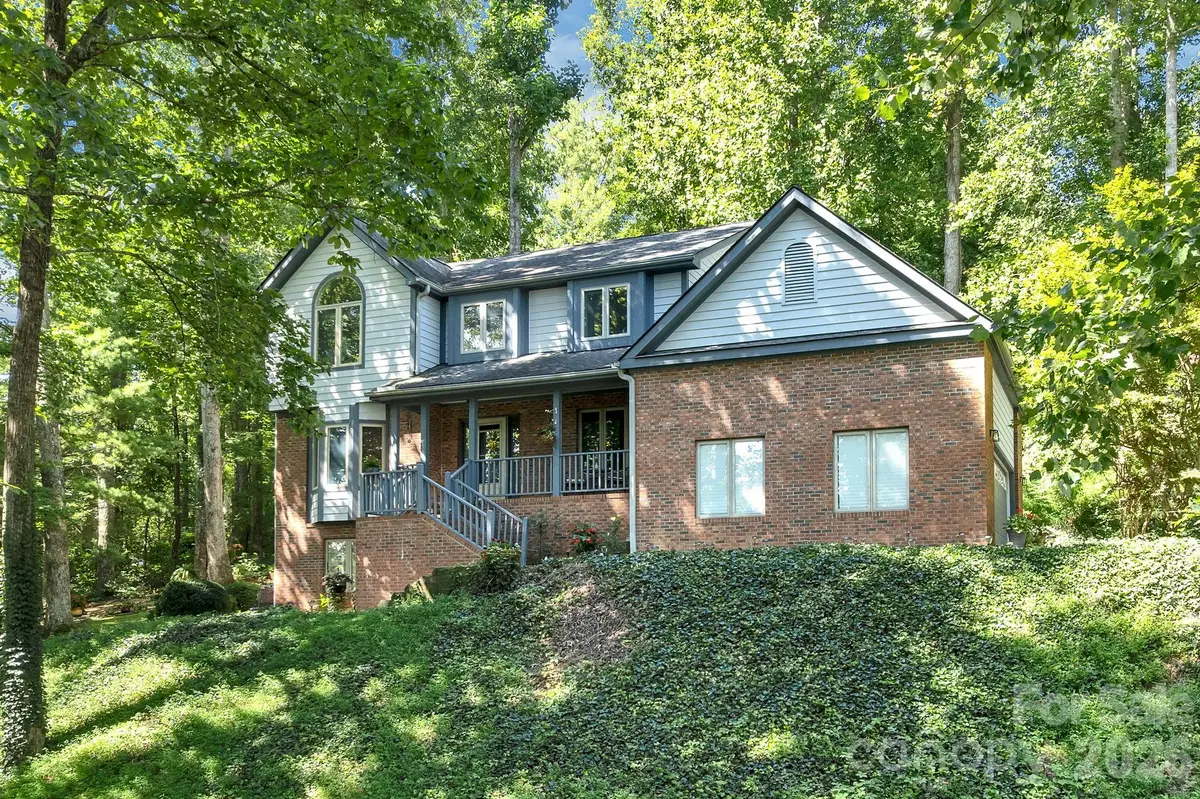 25 Weston Heights Drive, Asheville, NC 28803 - #1