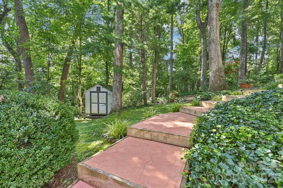 25 Weston Heights Drive, Asheville, NC 28803 - #2