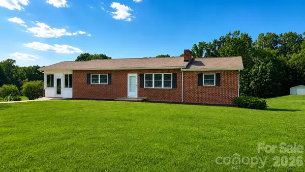 2372 Jamestown Road, Morganton, NC 28655