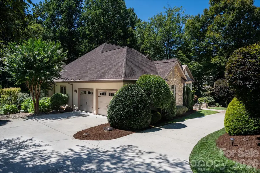 170 Cape Martin Circle, Hendersonville, NC 28791 - #3