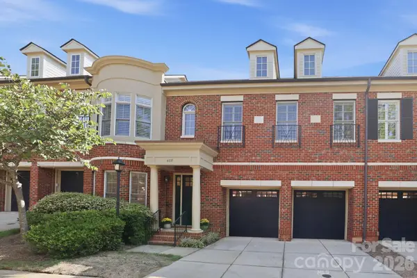 6831 Louisburg Square Lane, Charlotte, NC 28210
