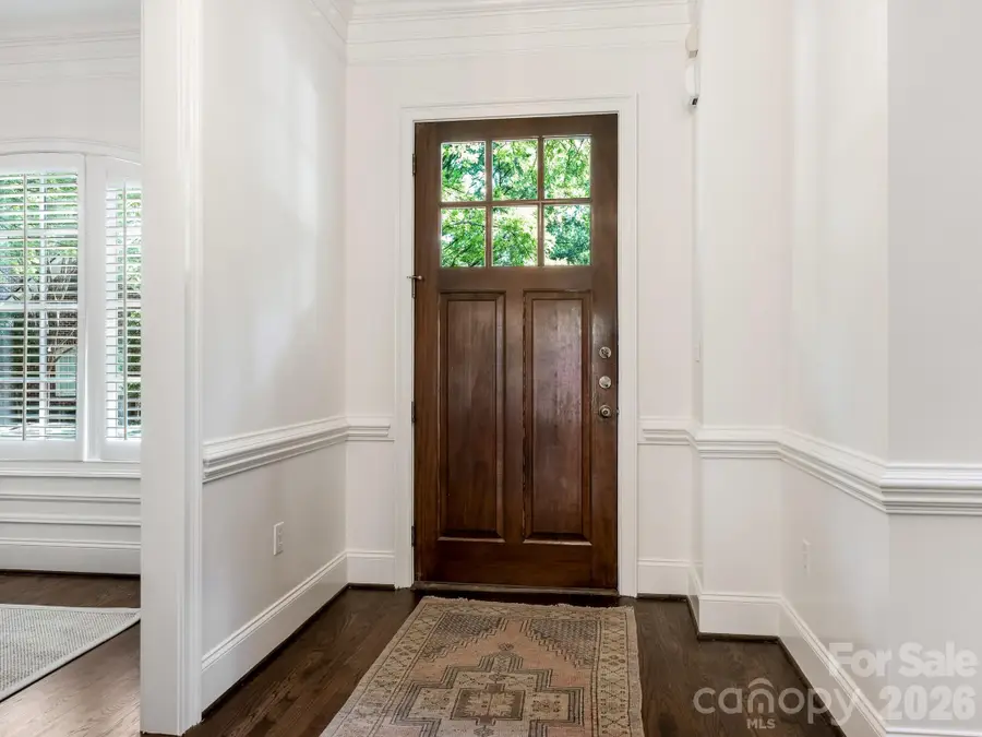 221 Crownsgate Court, Charlotte, NC 28207 - #3