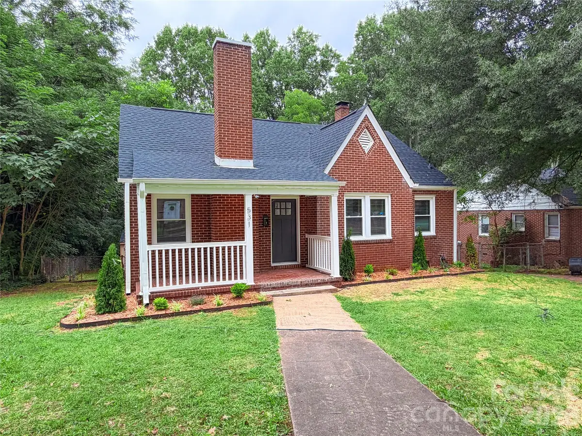 531 E Front Street, Statesville, NC 28677 - #1
