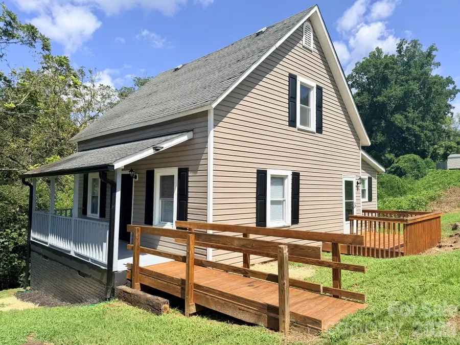 301 Magnolia Street, Granite Falls, NC 28630 - #2
