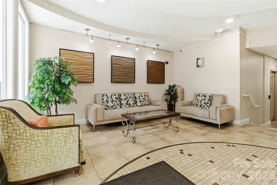 1000 E Woodlawn Road #314, Charlotte, NC 28209 - #3