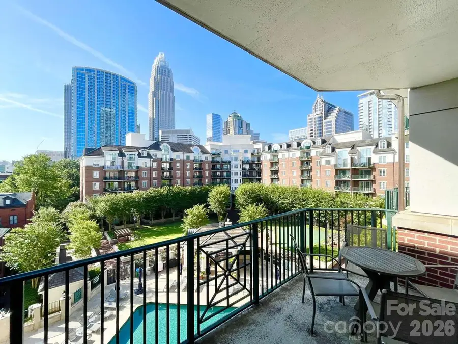 300 W 5th Street, Charlotte, NC 28202 - #2
