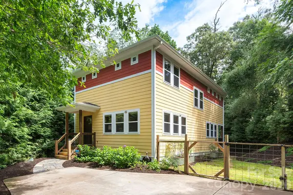 15 Riverlink Lane, Asheville, NC 28806