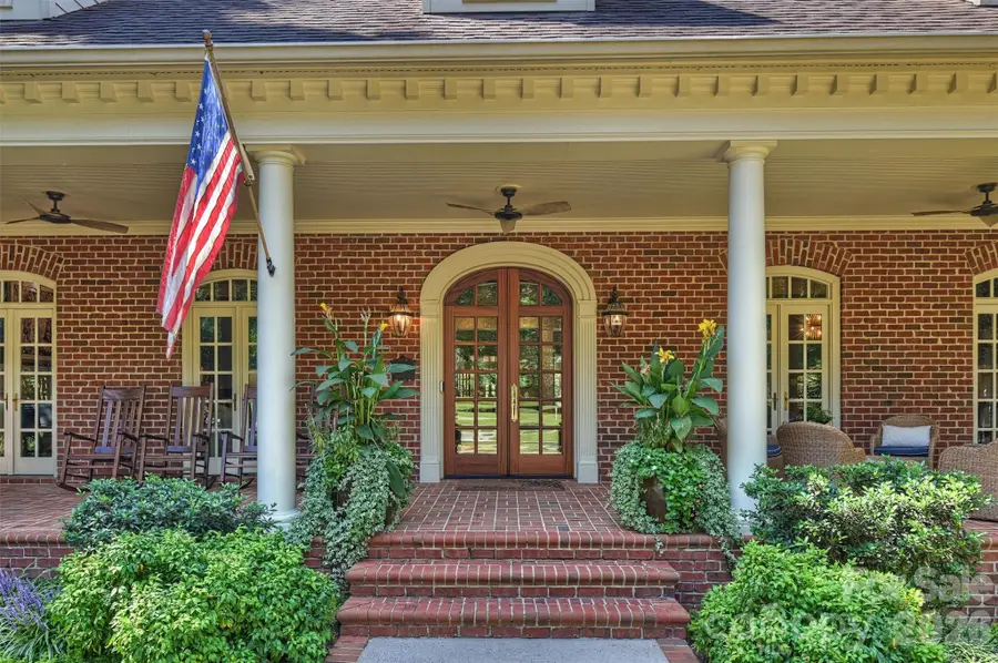 2115 Foxcroft Woods Lane, Charlotte, NC 28211 - #2