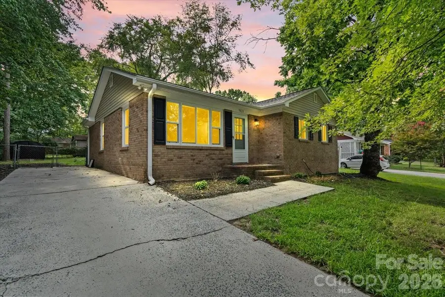 9828 Starwood Drive, Charlotte, NC 28215 - #2