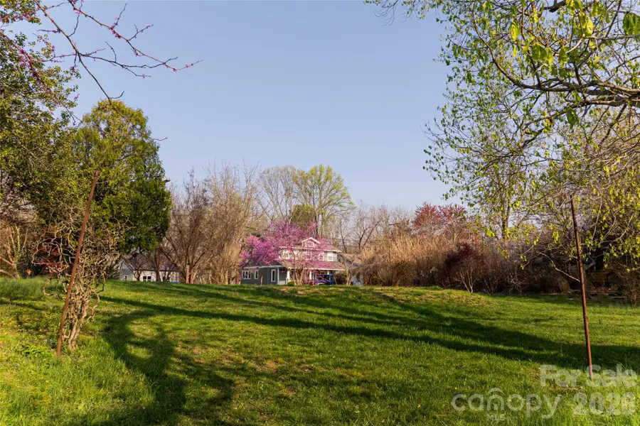 11 Westwood Place, Asheville, NC 28806 - #2